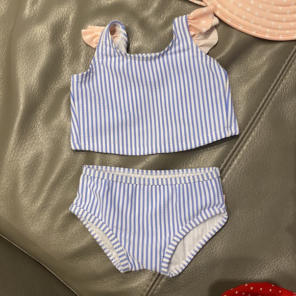 New Ruffle Butts Bikini with hat - Picture 4 of 9